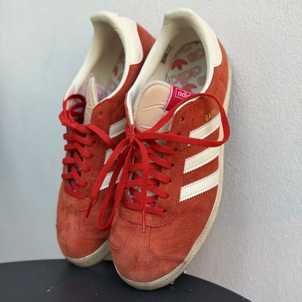 Adidas orange gazelle Sneakers (W 9.5/ M 8)